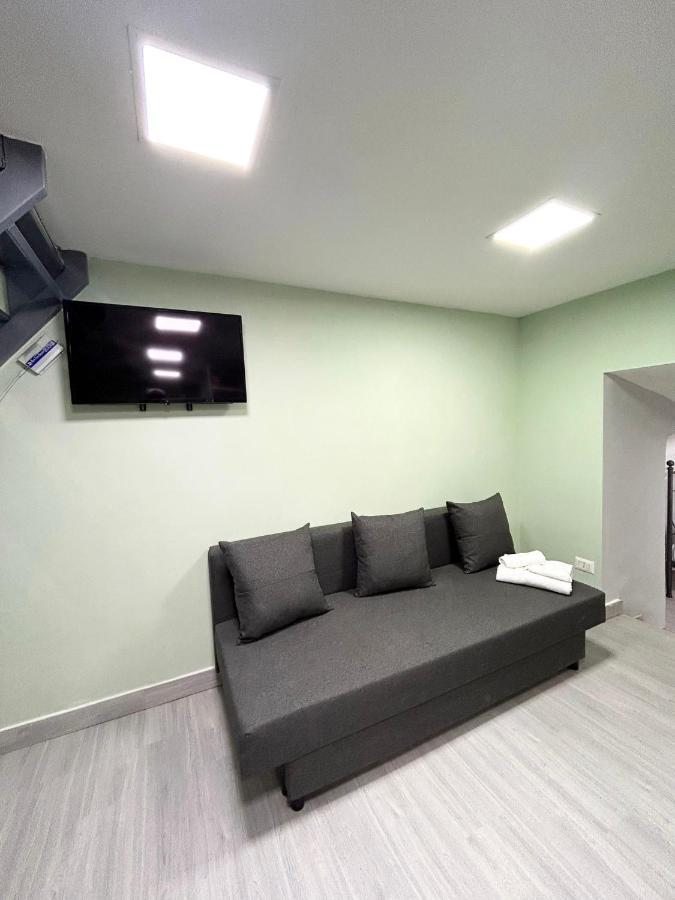 Apartment Pontenuovo 6e8 House Neapel