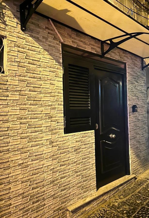 Apartment Pontenuovo 6e8 House Neapel