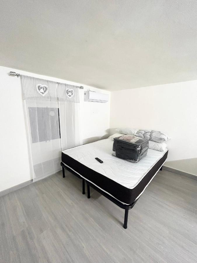 Pontenuovo 6e8 House * Neapel